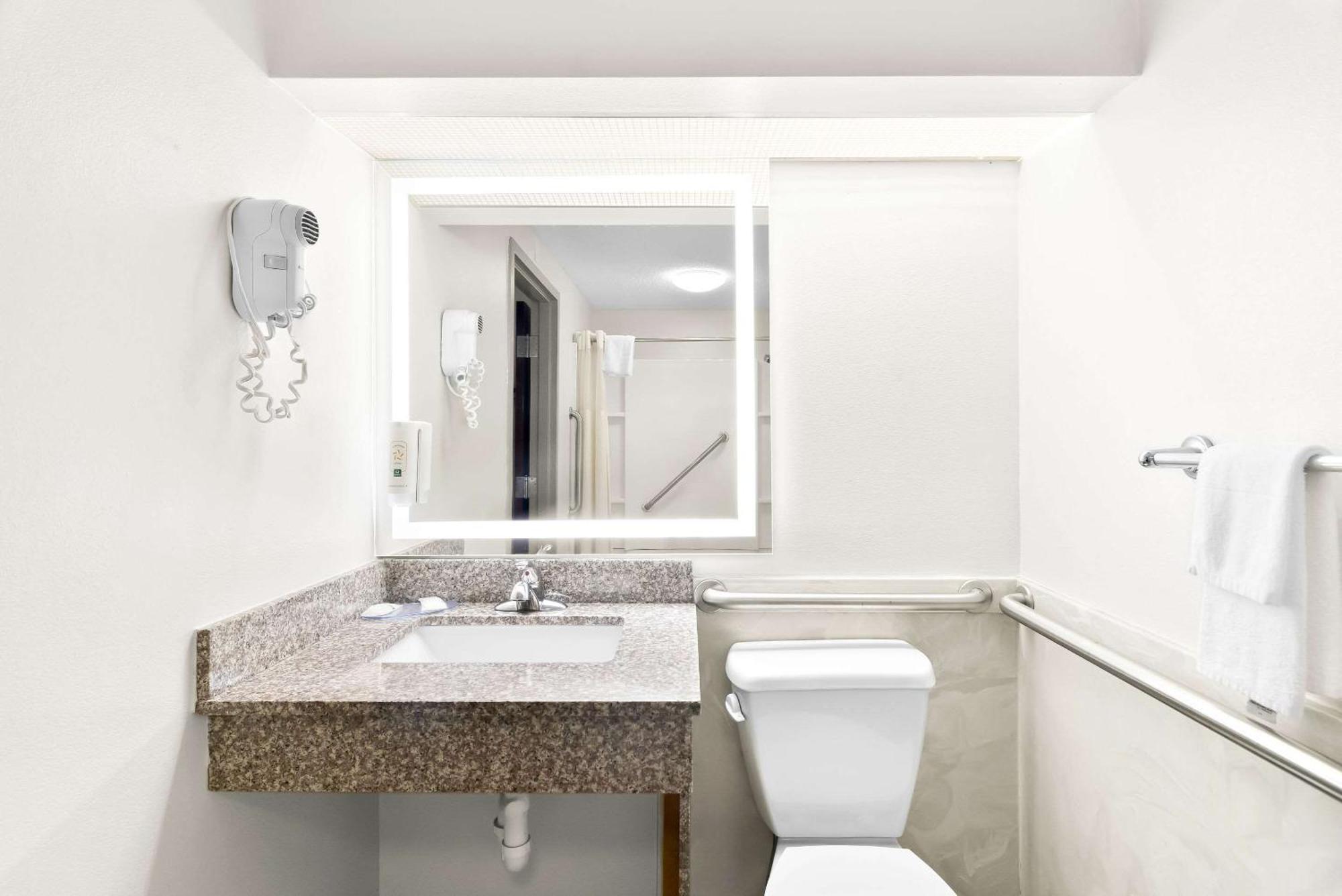 Quality Inn Russellville Extérieur photo